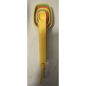 Vtg TUPPERWARE Measuring Spoons on D Yellow Ring ORANGE GREEN YELLOW